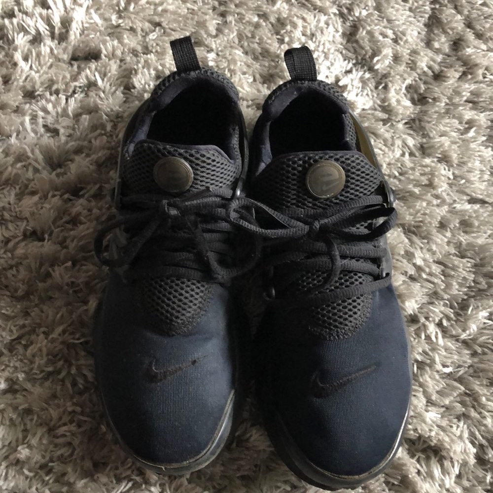 Lightly used Kids Nike shoes